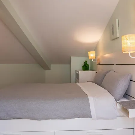 Blue Door Algarve - *